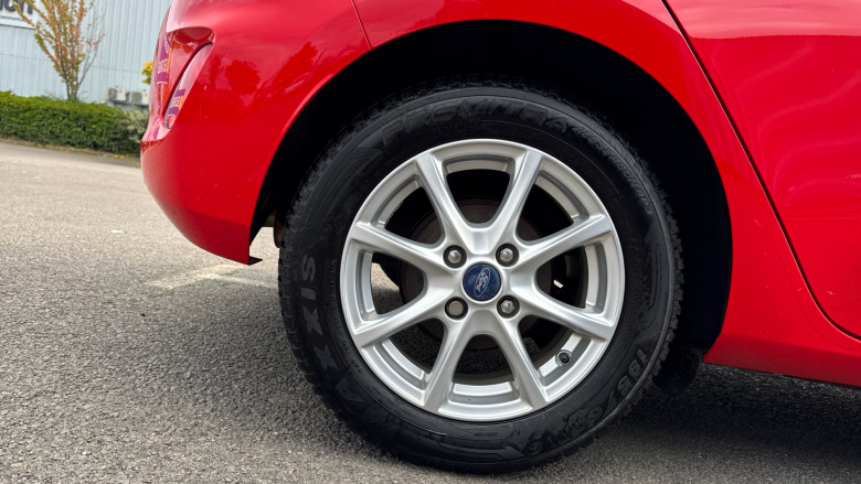 Ford Fiesta 1.1 Zetec 5dr Petrol Hatchback